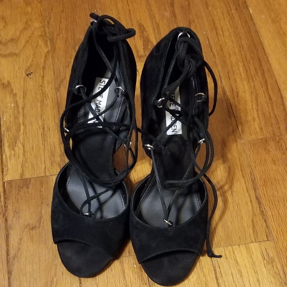 Steve Madden lace up Heels